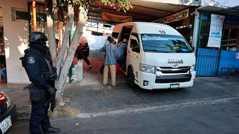 Por inseguridad, se manifiestan transportistas en Chilpancingo 