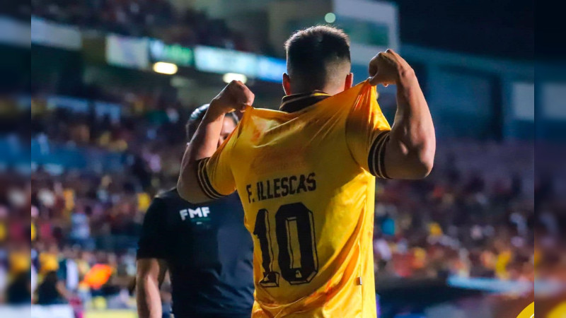 Aunque con más buena suerte que buen futbol, por fin ganaron los Canarios 