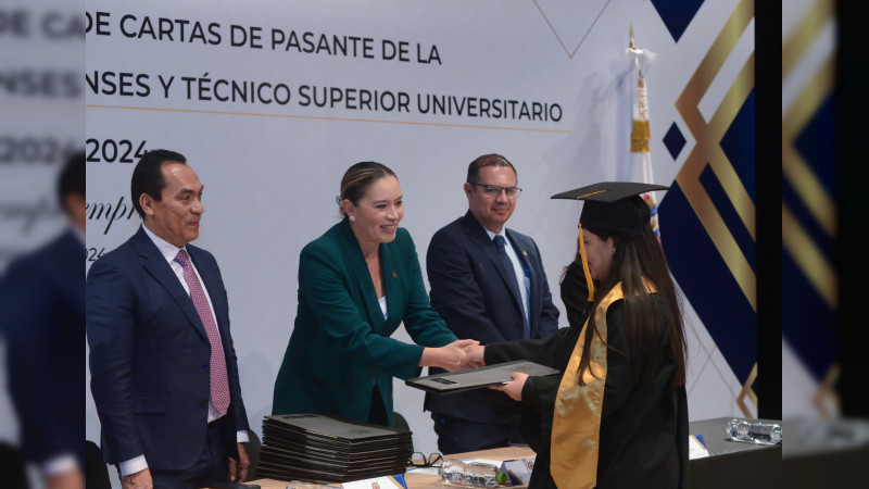 Egresados de Seguridad Pública y Ciencias Forenses de la UMSNH se suman a las filas de la Fiscalía General de Michoacán