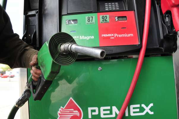 En Octubre, se mantiene el precio de las gasolinas; sin embargo el diésel aumentará a 14.63 por litro 