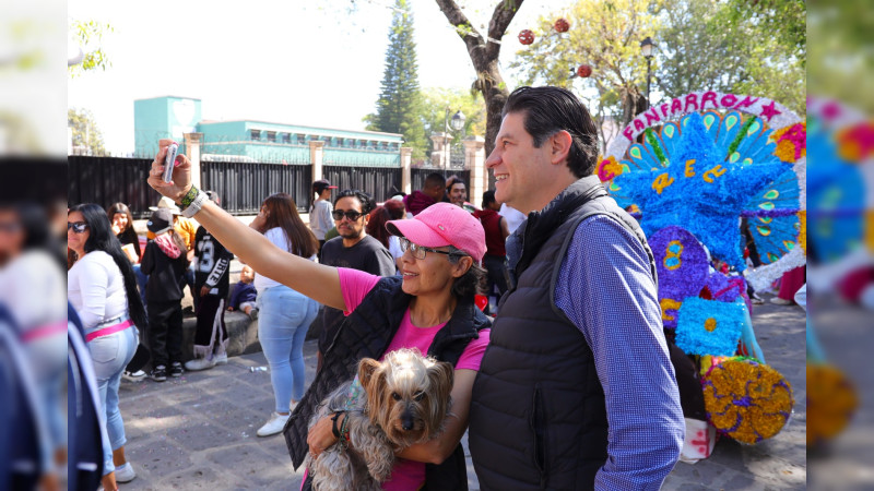 Celebra Alfonso Martínez el Festival del Torito de Petate en Morelia