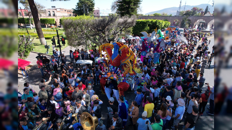 Celebra Alfonso Martínez el Festival del Torito de Petate en Morelia
