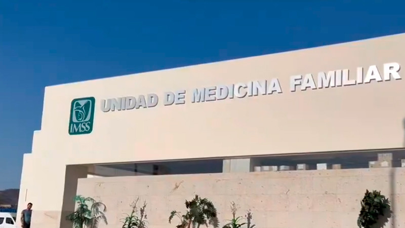 Empleados del IMSS denuncian corrupción en compra de medicamentos 