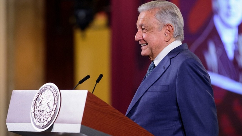 AMLO anuncia licitación de terrenos de ex tiendas ISSSTE para nutrir fondo semilla 
