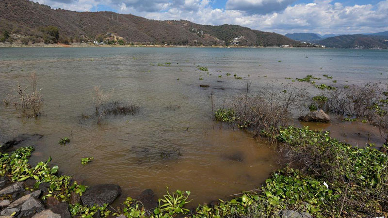 Edomex: Alarmante nivel de agua en la presa de Valle de Bravo y Villa Victoria 