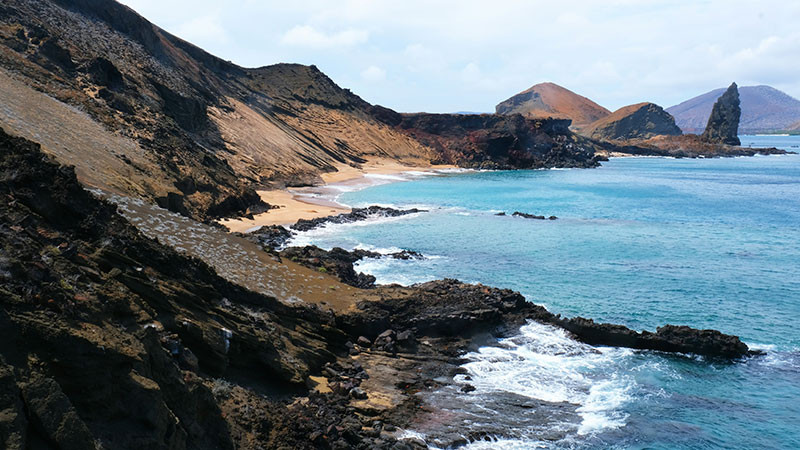Contaminación y turismo irresponsable amenazan a las Islas Galápagos 