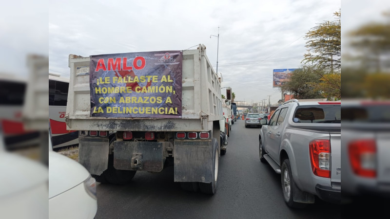 Gobierno de Querétaro y AMOTAC logran acuerdos y evitan paro 