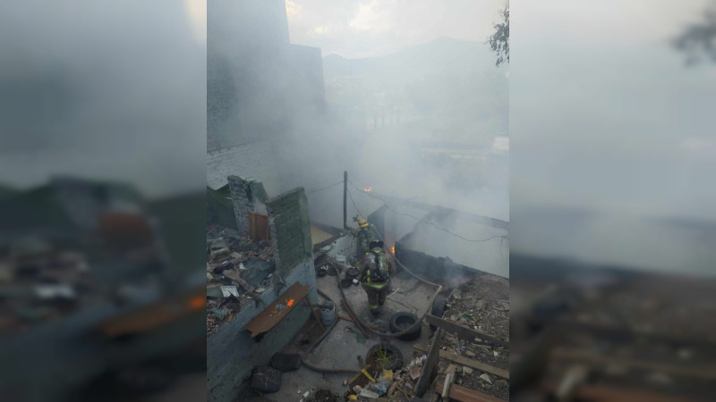 Se incendia vivienda en Morelia, Michoacán; solo hubo daños materiales  