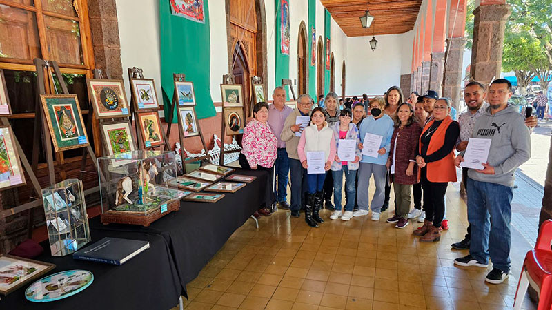 En Purépero y Tlazazalca, Michoacán, incorporan el arte plumario en cera figurativa  