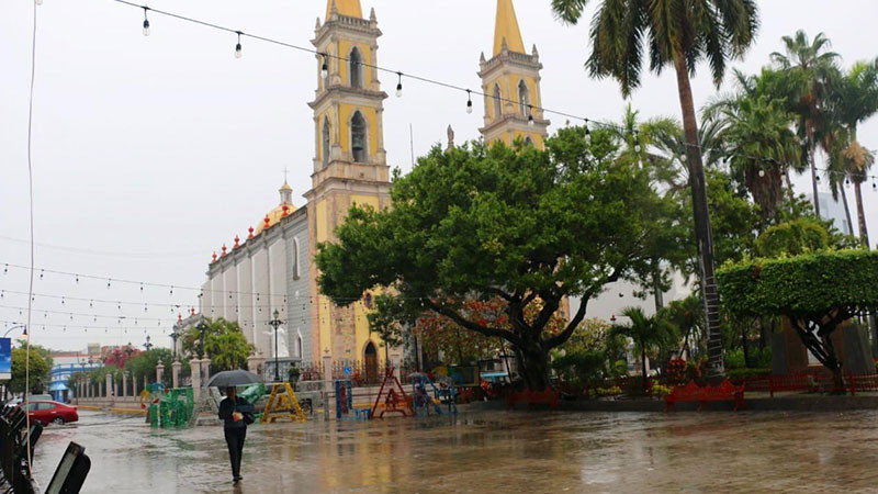 Protección Civil señala que continuarán las lluvias en Mazatlán, Sinaloa  
