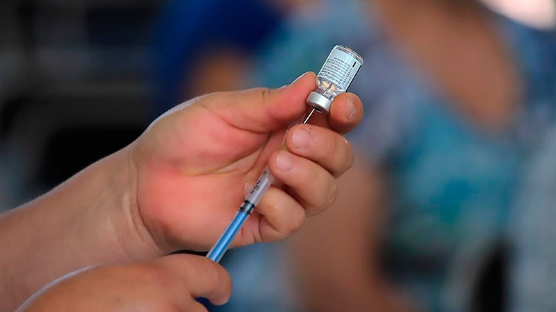 Sector salud informa las vacunas que se aplican en el centro de salud de Morelia, Michoacán 