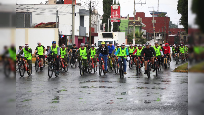 Más de 300 ciclistas se unen a la rodada En Bici Contra las Adicciones en Uruapan