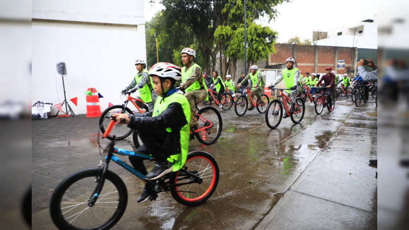 Más de 300 ciclistas se unen a la rodada En Bici Contra las Adicciones en Uruapan