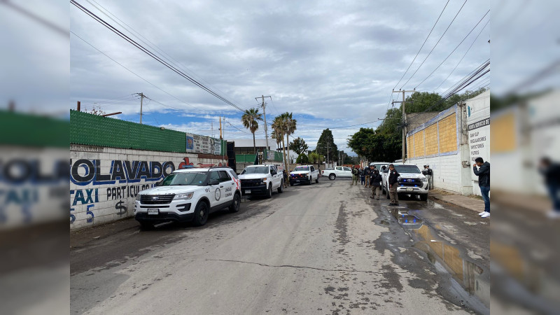 FGR revienta autolavado y asegura 35 mil litros de huachicol en Querétaro; detienen a tres  