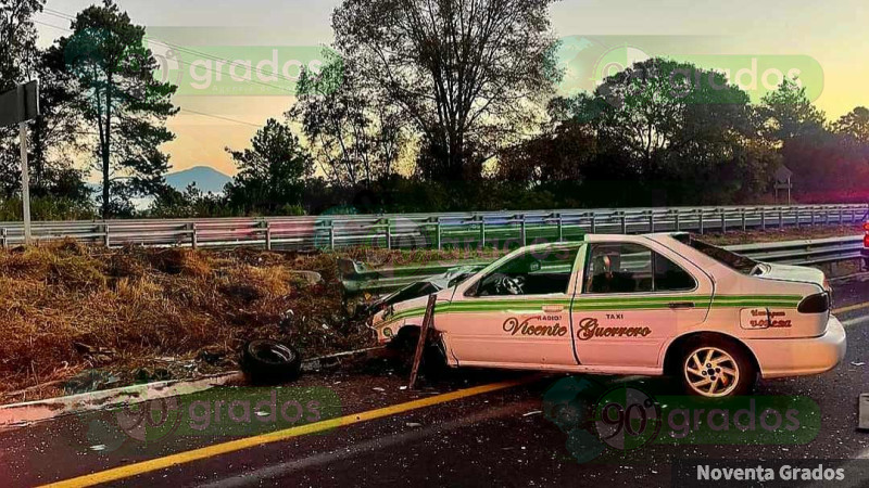 Vuelca taxi en la autopista Siglo XXI en tramo de Salvador Escalante ...