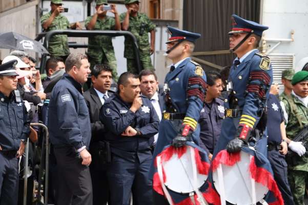 Saldo blanco durante desfile Cívico-Militar por natalicio de José María Morelos, informa la SSP - Foto 5 