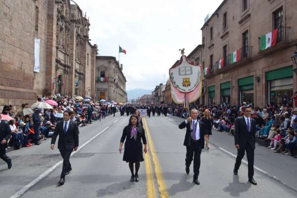 Fiesta y alegría, en desfile Cívico-Militar en honor a Morelos: Alfonso Martínez 
