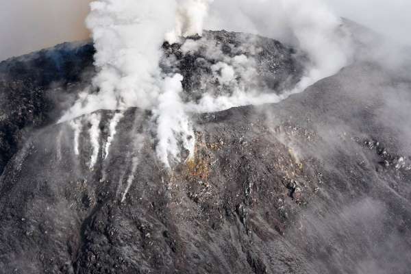 Activan medidas preventivas por aumento de actividad en volcán Colima - Foto 2 