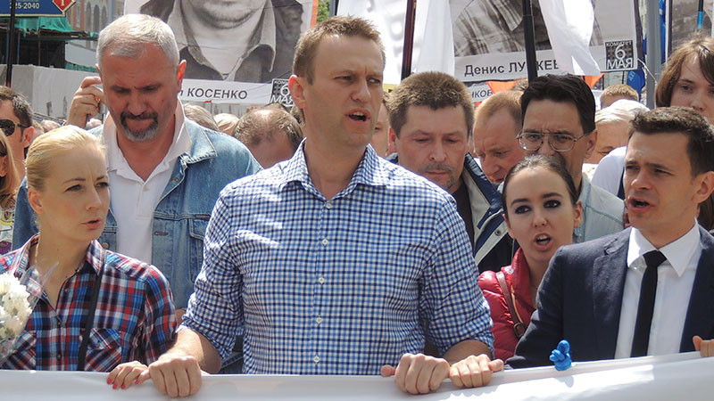 Yulia Navalnaya promete seguir la lucha de su marido contra Vladimir Putin  