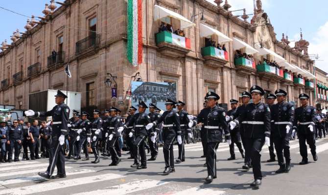 Saldo blanco durante desfile Cívico - Militar conmemorativo al CCLI natalicio de José María Morelos: SSP 
