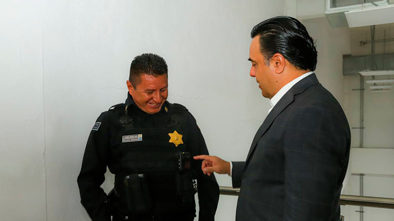 Querétaro capital entrega 705 bodycams a policías municipales  