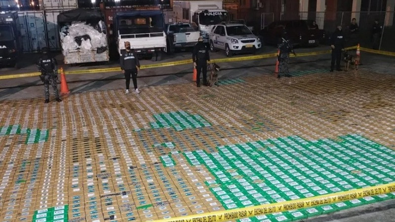 Ecuador incauta millonario cargamento de sustancia prohibida que viajaba hacia México 