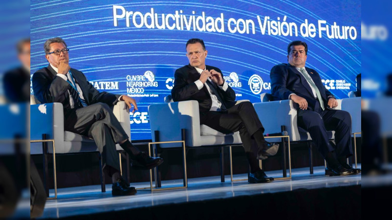Participa Gobernador de Querétaro en la Cumbre Nearshoring México 