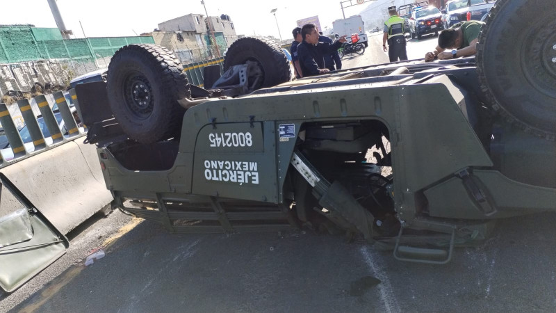 Vuelca patrulla militar en la autopista México – Pachuca: Habría un muerto y tres heridos 