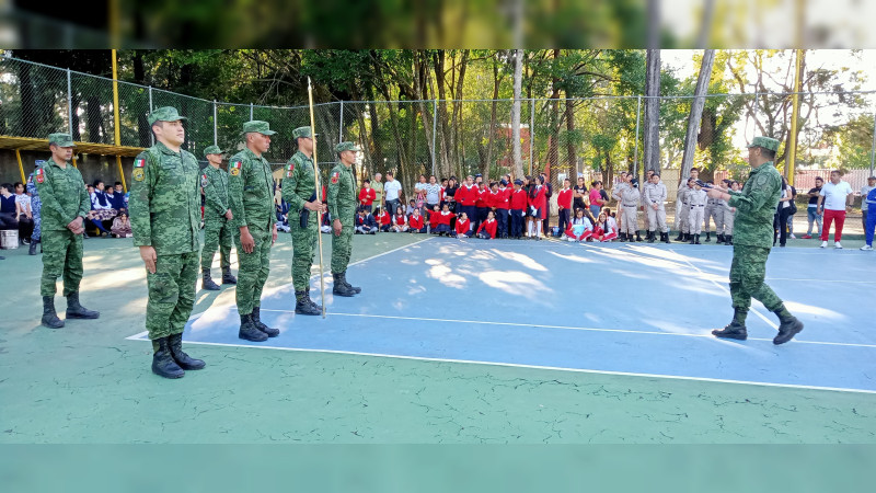 Ejército Mexicano realizó Instrucción de Escoltas de Bandera en Uruapan, Michoacán