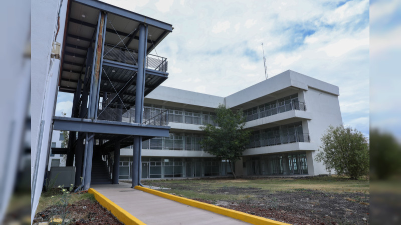 Van 15 mdp para ampliación de edificio de Posgrado de la Facultad de Contaduría y Ciencias Administrativas