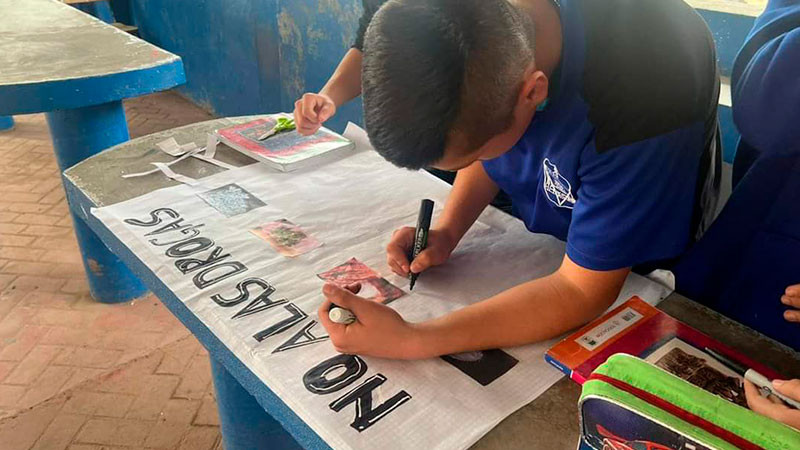 Desde las aulas, docentes se suman a la prevención de adicciones: SEE 