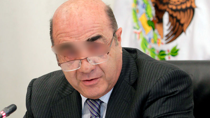 Hija de Murillo Karam pide prisión domiciliaria para su padre 