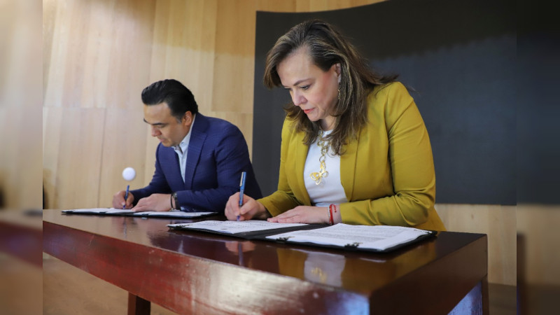 Firma UAQ alianza con Centro de Investigación Bloque 