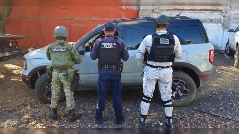 Asegura BOI en Buenavista, Michoacán, vehículos robados 