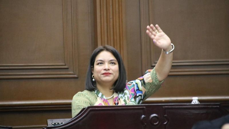 Pide Eréndira Isauro a legislar para negar patria potestad a feminicidas en Michoacán 