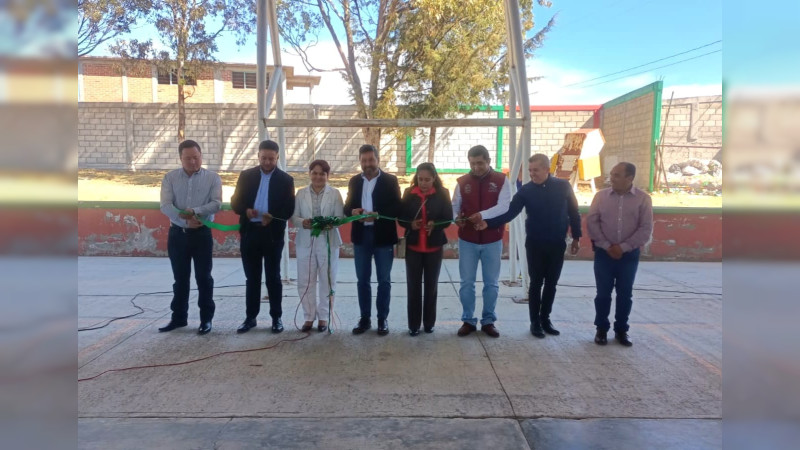 Estudiantes del Cecytem en Epitacio Huerta cuentan con mejor infraestructura