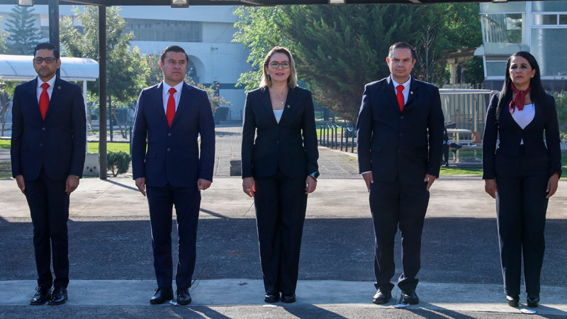 UMSNH honra al Lábaro Patrio