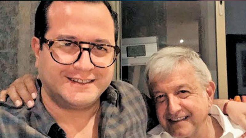 AMLO califica de "vergonzosa" la filtración del número telefónico de su hijo 