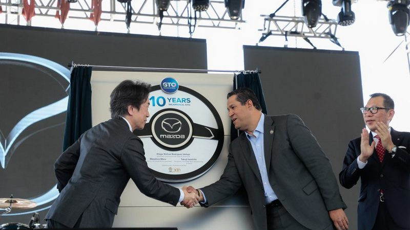 Celebran 10 años de Mazda en Salamanca, Guanajuato  