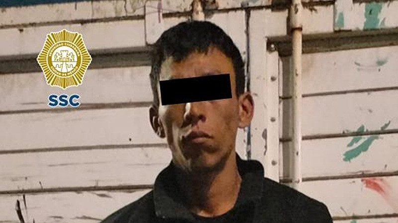 Arrestan a presunto profanador de tumbas en Iztapalapa; le hallan seis restos óseos  