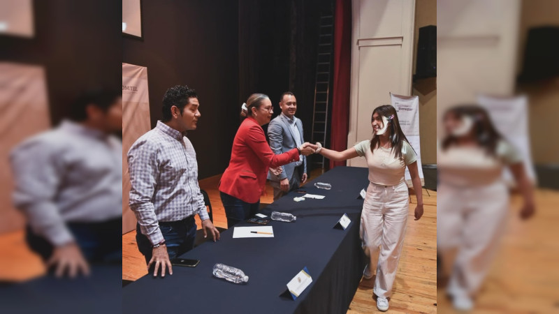 Cinco mil moradores de Casas del Estudiante de la UMSNH recibirán tarjetas SIM 