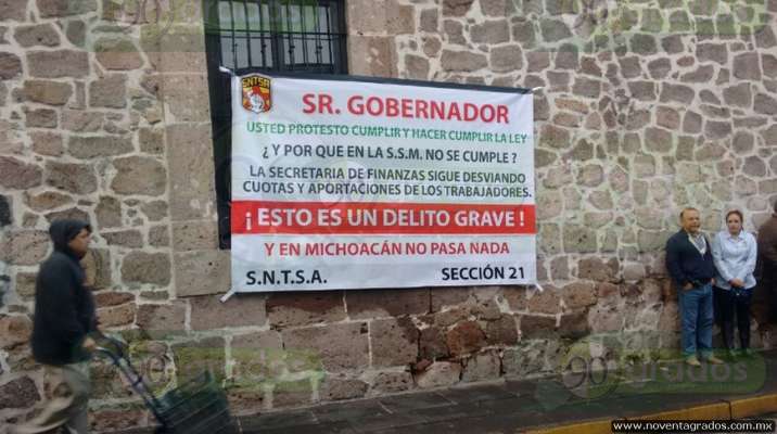 Detienen labores trabajadores del sector salud en Michoacán - Foto 0 