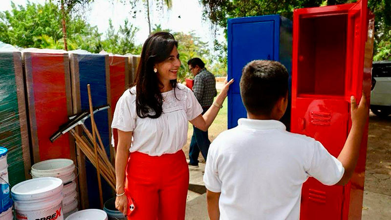 Sector educativo reporta que equipamiento benefició a 250 mil estudiantes michoacanos  