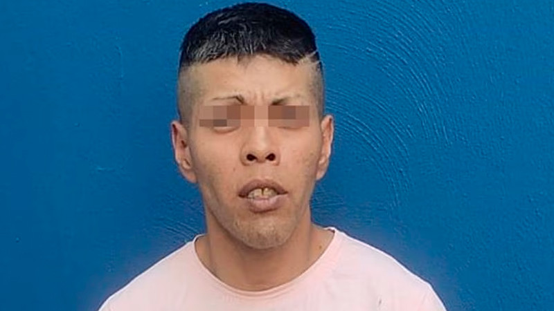 Detienen in fraganti a presunto extorsionador de comerciantes en CDMX 