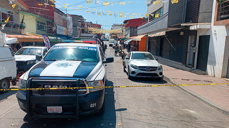Matan a balazos a un hombre cerca de la Calzada Juárez en Uruapan, Michoacán 