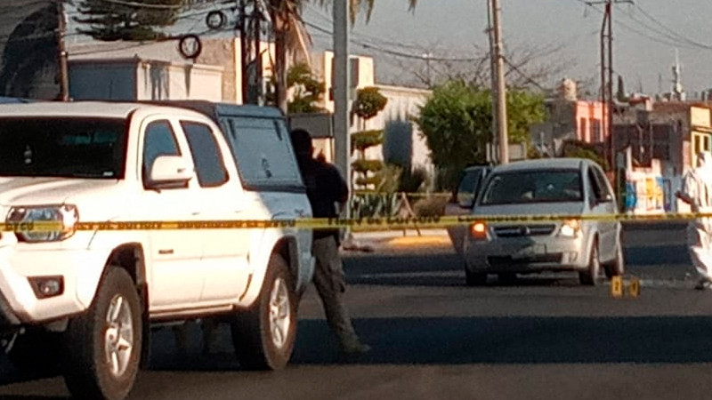Policía de Celaya repele ataque y abate a un agresor 