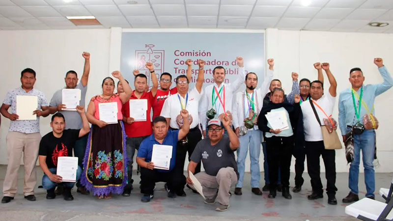 Instituto del Transporte de Michoacán entrega primeros títulos de concesión 