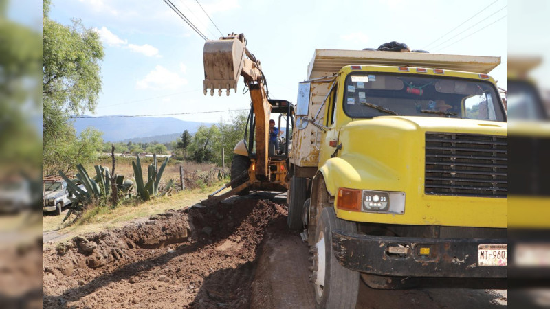 Inician trabajos de rehabilitación del camino de acceso a la comunidad de San Isidro Alta Huerta, Hidalgo