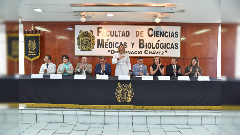 SEGOB reconoce a la UMSNH por fortalecer a las y los profesionales del área de la Salud   