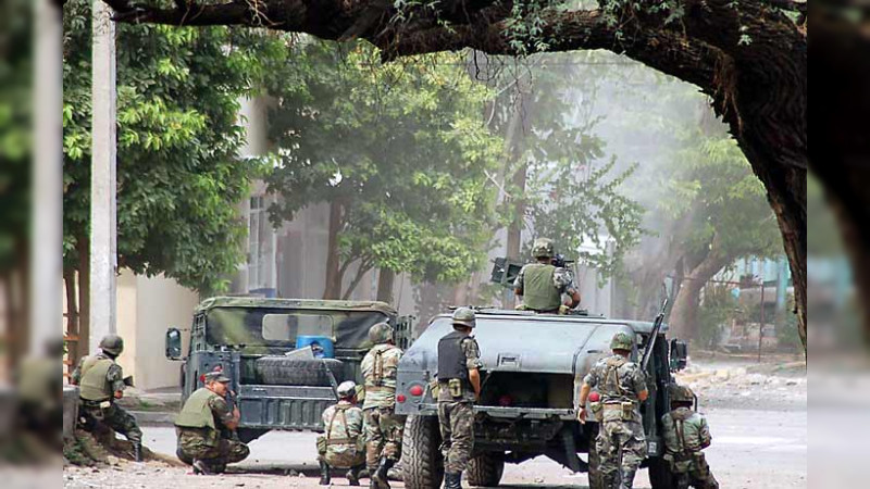 Tras balaceras y dronazos en Buenavista, Michoacán, aseguran cientos de cartuchos, cargadores, ponchallantas y autos robados 